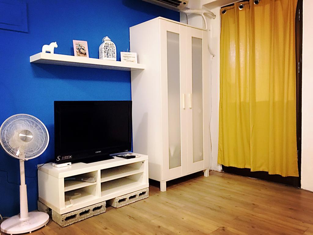 Walk Around.Tainan Apartment Bagian luar foto